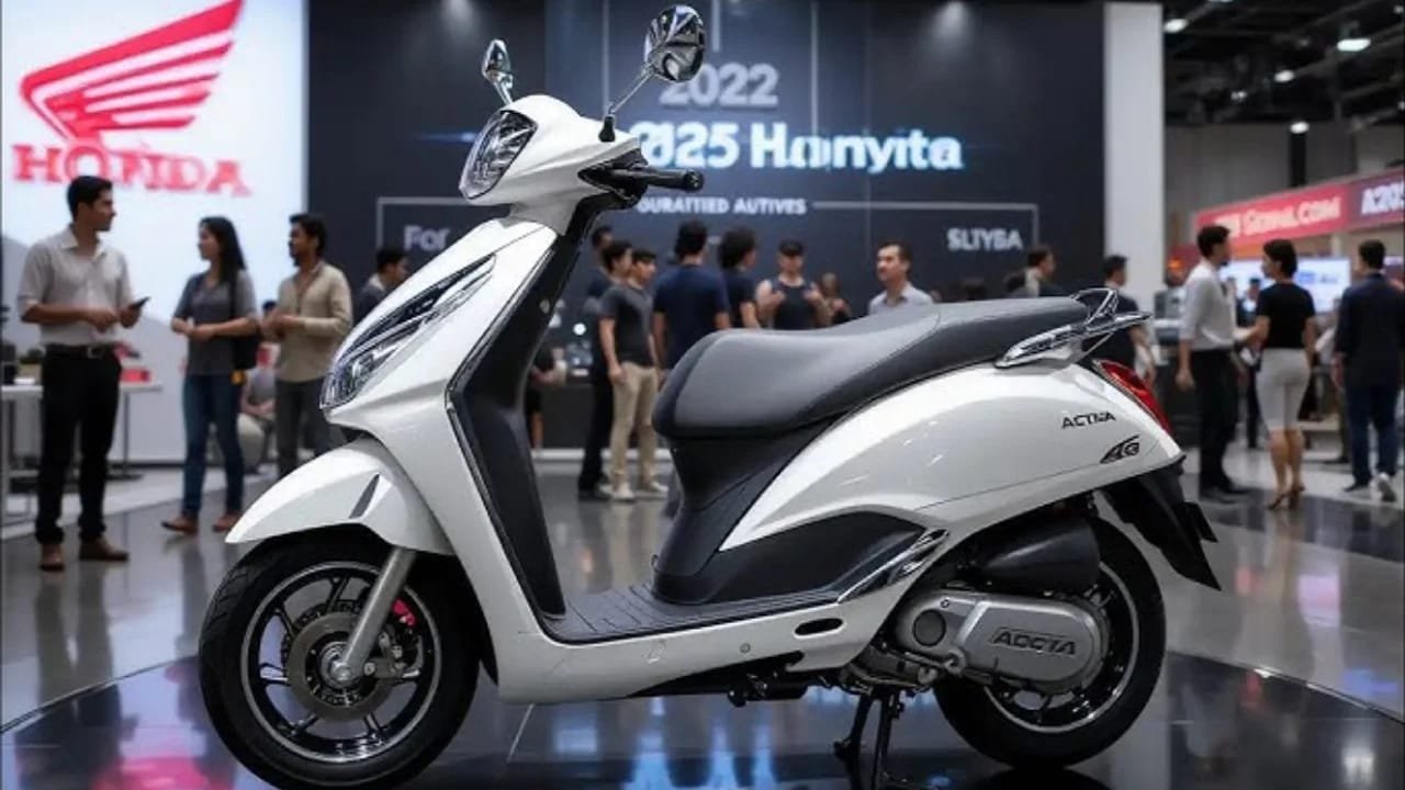 Honda Activa 8G 2025, Activa 8G mileage 95 kmpl, Activa 8G price in India, Honda Activa 8G features, Activa 8G smart key, best mileage scooter 2025, Activa 8G vs Activa 6G, Honda Activa new model 2025, Activa 8G EMI ₹2200, Honda Activa digital meter, new Activa colors 2025, Activa smart features, Honda Activa launch date, best scooter for middle class India, Activa 8G top speed, Honda scooter 2025 model