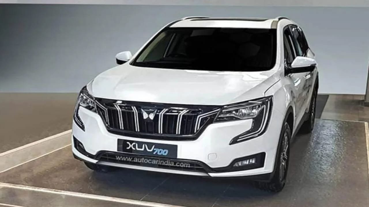 Mahindra XUV700 2025 EMI ₹12,500, XUV700 mileage 34 km/l, Mahindra XUV700 review, 2025 XUV700 launch India, XUV700 price features, XUV700 on-road price, Mahindra SUV under 15 lakh, XUV700 petrol diesel options, new XUV700 bookings open, 2025 Mahindra SUV India.