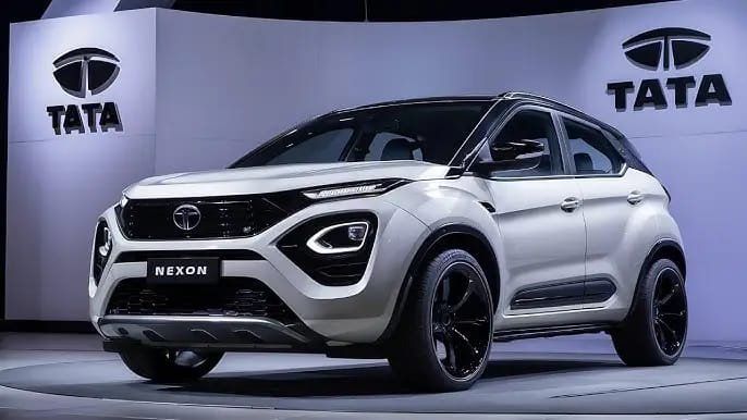 Tata Nexon 2025 price, Tata Nexon 2025 mileage, Tata Nexon 2025 down payment, Tata Nexon 2025 EMI, Tata Nexon 2025 features, Tata Nexon 2025 launch India, Tata Nexon review, Tata Nexon 2025 booking, Tata Nexon 2025 SUV, Tata Nexon hybrid mileage