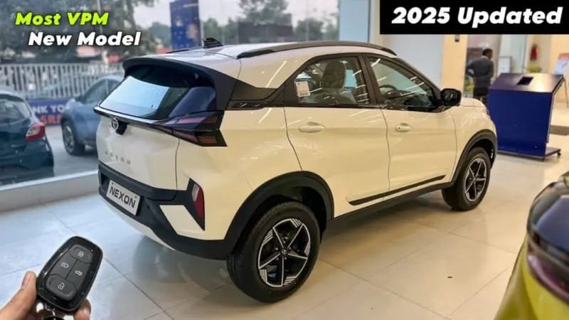 Tata Nexon 2025, Tata Nexon SUV India, 34 KMPL mileage SUV, Tata Nexon safety features, premium 5-seater SUV, Tata Nexon 2025 review, Tata Nexon vs Brezza, Tata Nexon vs Creta, Tata Nexon features and price, best compact SUV India 2025