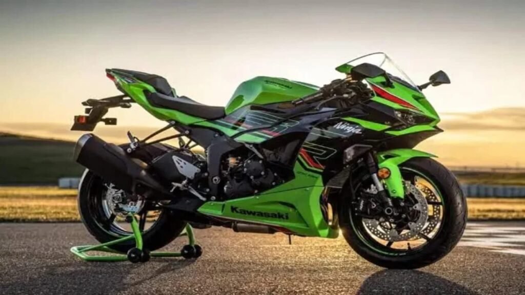 Kawasaki Z900 2025 launch, Z900 mileage 44 km/l, Kawasaki Z900 EMI ₹6500, litre-class bike India, Z900 riding modes, best naked superbike 2025, Kawasaki Z900 features, Z900 TFT display, budget superbike India, Kawasaki Z900 price India