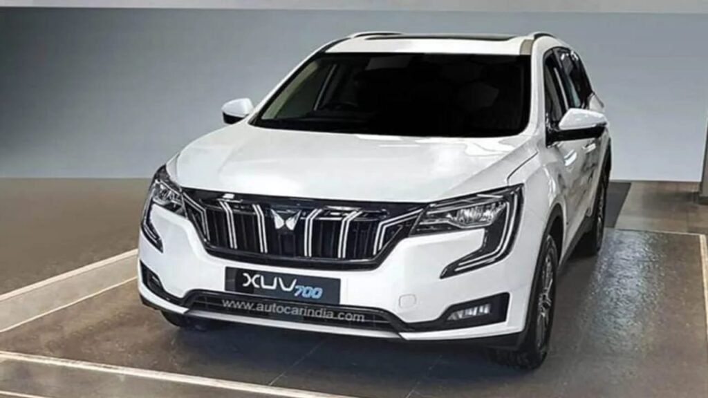 Mahindra XUV700 2025 EMI ₹12,500, XUV700 mileage 34 km/l, Mahindra XUV700 review, 2025 XUV700 launch India, XUV700 price features, XUV700 on-road price, Mahindra SUV under 15 lakh, XUV700 petrol diesel options, new XUV700 bookings open, 2025 Mahindra SUV India.